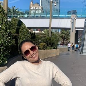 Meet your Posher, Emely